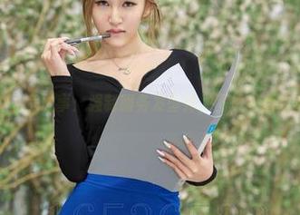 爱丝的私房故事：强制服务发型师，图片背后的幽默感