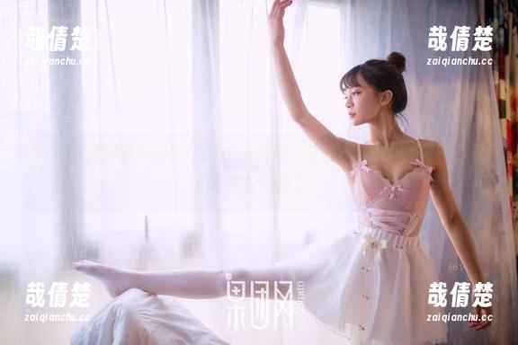 GIRLT果团网-何梦兮Stacy GIRLT果团网 - 何梦兮Stacy在线:泳衣里的每一张图片,都是小宇宙的散发!
