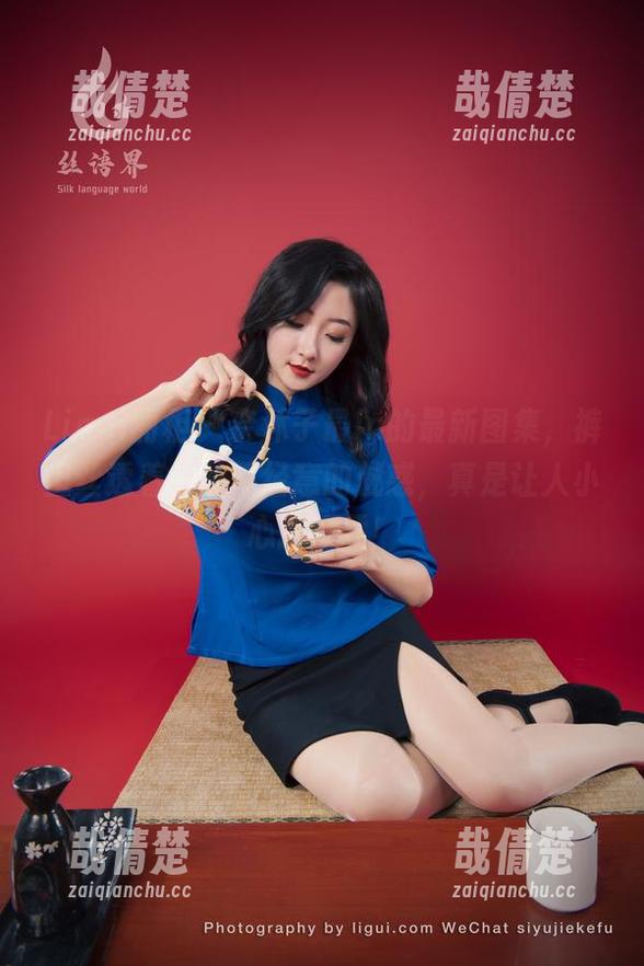 Ligui丽柜-奈沐子 Ligui丽柜 - 奈沐子最in的最新图集,裤里丝透着一丝不经意的魅惑,真是让人小心脏砰砰!