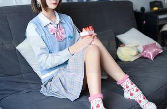 就这波喵糖映画的水手JK制服美图，简直是做梦也想不出来的完美场景！