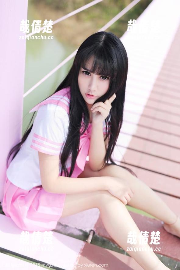 MyGirl美媛馆 - 伊小七MoMo睡衣图集：私拍不只是个人秀，这也是一场‘宅’的时尚秀！