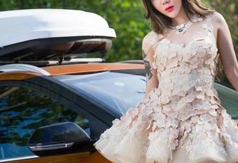 TouTiao头条女神 – 私拍图片之美：李由美和她的粉色，一个夏天的梦幻