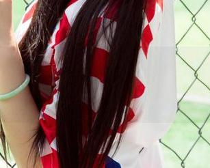 UGirls尤果网 – 从未见过的定制礼服，齐贝贝的写真让我觉得人生总是充满惊喜！