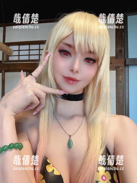 Vinnegal 偶尔翻到Vinnegal的作品,喜多川Marin,这种梦幻般的感觉真让人心跳加速!