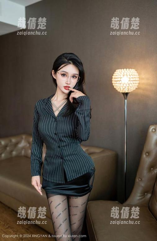 XINGYAN星颜社-李丽莎 XINGYAN星颜社 - 观看李丽莎的双马尾,原图就像个小窃密者,偷走了我的注意力。