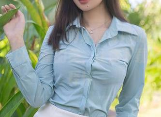 Xiuren秀人网 – 刘婷婷与她的灰丝图集：那种难以捉摸的美，让你下载之后无法释怀