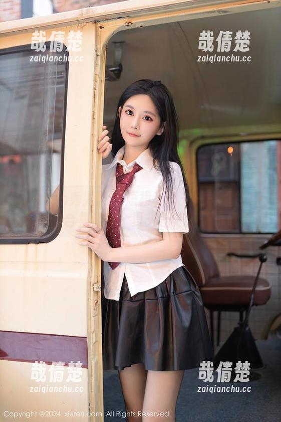 Xiuren秀人网-卓君Jeanes Xiuren秀人网 - 短裙和阳光——卓君Jeanes的合集让整个夏天都充满了小期待!
