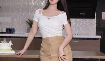 Xiuren秀人网 – 美图追踪：大美媚京与她充满魅力的足部图集，点亮你的日常