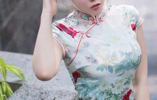 Xiuren秀人网 – 杜viki的高跟鞋作品集更新——说好的优雅呢，好像被鞋跟踩扁了！