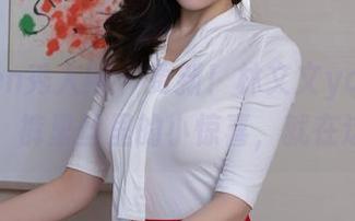 Xiuren秀人网 – 更新！林文文yooki图集：裤里丝里的小惊喜，就在这里