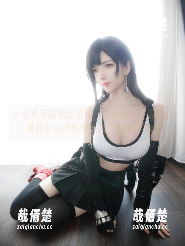 一小央泽 一小央泽的黑狐姐姐:精选的每一张作品里都有点神秘的气息,真想深究!