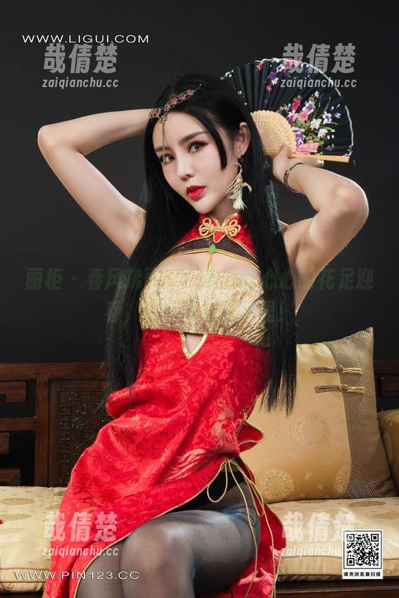 丽柜 - 春风拂面，一起看看心心的花足迎春，只在精选写真里！