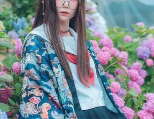 看，五更百鬼最新职业装套图，打工人的梦想，这件西装真是绝了！