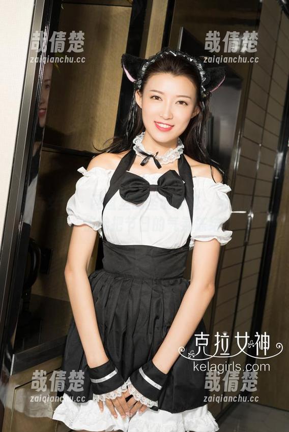 克拉女神 - 网盘里的圣诞奇迹：宋黛的写真，仿佛把节日的气氛冻结！
