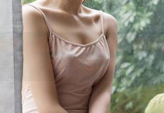 克拉女神 – 盈盈的奶牛私拍：看完这套图，你会永远记住！
