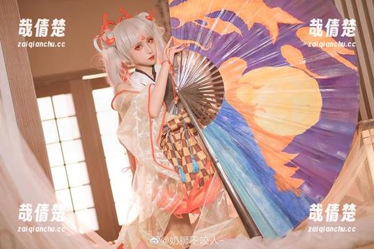 奶狮不咬人 飞行员的梦?奶狮不咬人空姐最新写真更新来袭,云端魅力一览无余