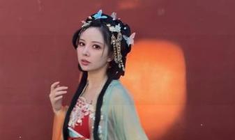 原图揭晓！妍子坚不可摧的小叽让你忍不住心动的瞬间。