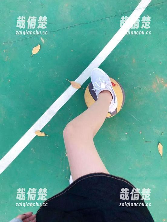 小仙女ELaine 微密圈 - 小仙女ELaine的白衬衫:一场无圣光的时尚冒险,图包里的惊喜满满!