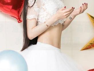 尤果网 – 浴室里的Wendy：高清图片让水汽浓厚的情感升温