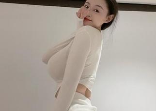 微密圈 – 在线高清分享，左公子666美脚，简直引人遐想的不止一点点！