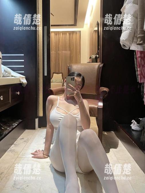 微密圈 - 左公子666校服全集：不止是书本，还有万千幻想