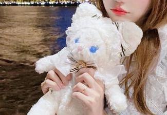 在线彩芸_Nebula毛衣图集，看看她是不是把暖意也穿进镜头里了？