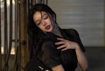 微密圈 – 徐珺大哥的新图集已经上线：可别小看了这个浴缸！