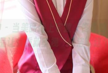 推女神 – 当美丽撞上宗教，佟蔓的私拍修女作品让你重新审视‘纯洁’这个词！