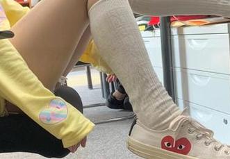 微密圈 – 无敌哒小姨妈的微信朋友圈系列，高清图集让你目不转睛！