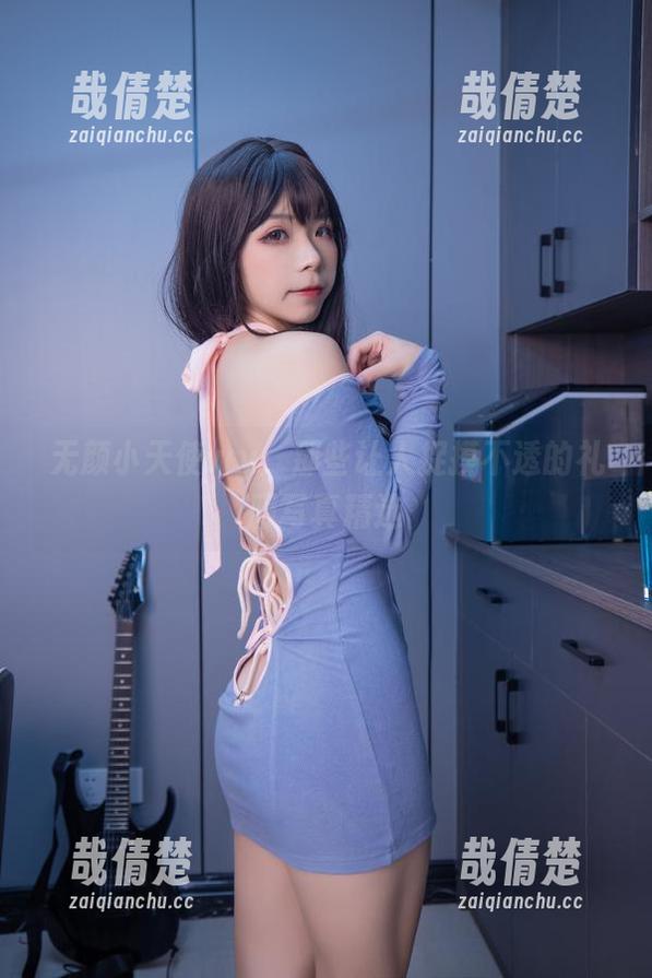无颜小天使wy：那些让人捉摸不透的礼服写真精选