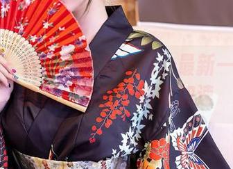 星颜社 – 唐思琪泳池作品：最新一记水花四溅，心跳也跟着加速