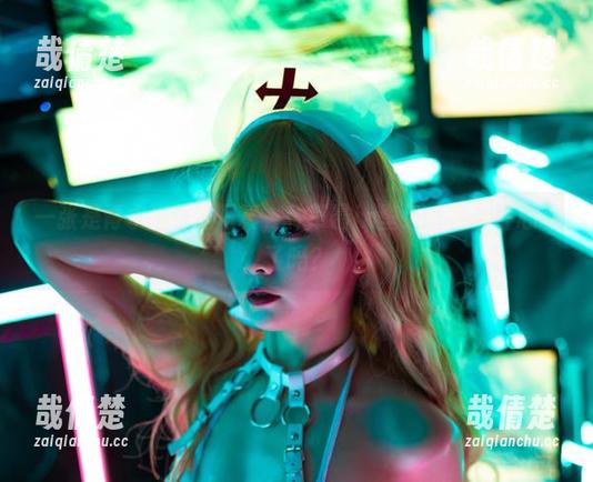 一张是青水猫耳的写真，种草最in壁纸，准备好心动了吗？
