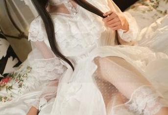 晓美妈的护目镜美图，是在给人发指引吗？太美了，感觉都要GameOver了！