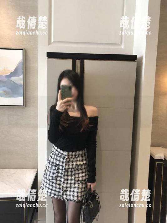 有你喵 微密圈 - 有你喵的泳池写真:免费套图,让你怀疑人生的美!