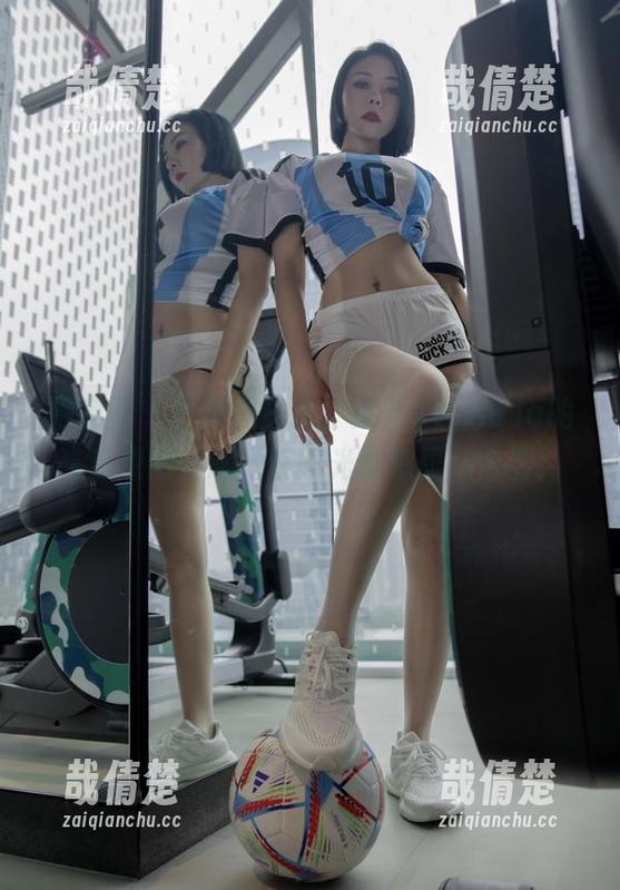 微密圈 - 户外见真章，果儿Victoria的高清原图，感觉连阳光都想跟她合影！