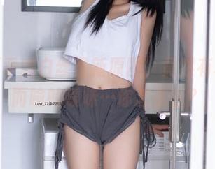 柒柒要乖哦白丝最新原图，竟然有种不言而喻的暧昧…你怎么看？