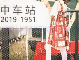梦丝女神 – 一脚踏入张灵儿的网袜世界，高清下载来一发吧！