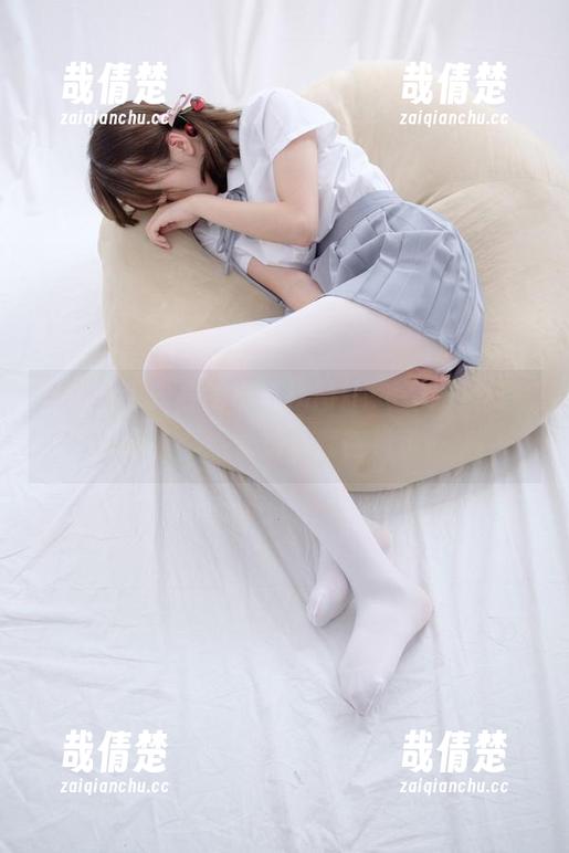 森萝财团 - 最新小奶糕Milky图册，秘密满满，感觉脚趾都在抖了…