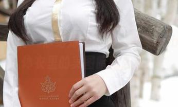 模范学院 – 你绝对想不到，佟蔓baby连体衣里的美图暗藏玄机！