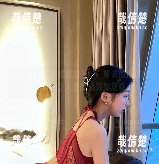 微密圈 - “牛奶里的果汁”带来的瑜伽福利，作品让人觉得心跳加速哦～