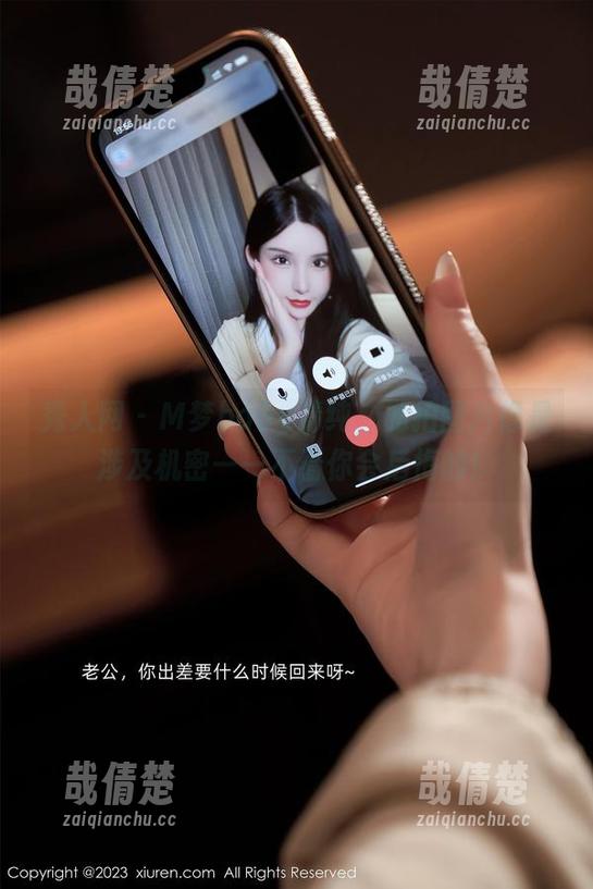 秀人网 - M梦baby清纯，私拍图片像是涉及机密——不看你会后悔的！