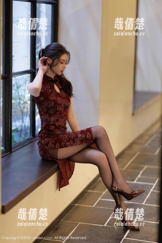 秀人网 - Yomi悠蜜的“可爱的小女仆”图册，免费展现，她真的是奇妙的小精灵，带你进入梦境！