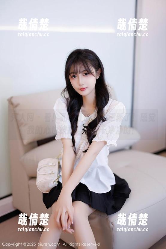 秀人网 - 看！孔一红的女仆更新了！感觉我的心也被打理得干干净净的！