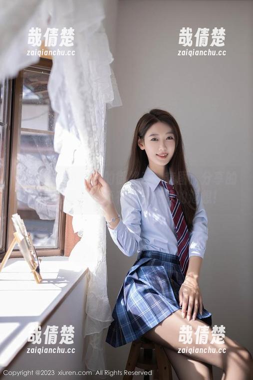 秀人网-小芭乐 秀人网 - 小芭乐的御姐系列套图:分享的不止是照片,还有那份无尽的遐想!