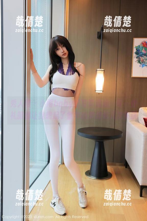 秀人网-小雨baby 秀人网 - 小雨baby的写真流浪:每一件礼服都让我想起了童年的梦想和几次失误