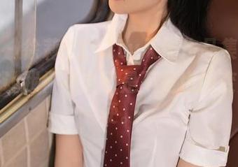 秀人网 – 徐莉芝Botty天使作品集：这股纯净感让我怀疑自己是不是也想变成个天使。