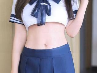 秀人网 – 一次意外的发现：杏子Yada与她的丝袜图片合集，让你忍不住多看几眼
