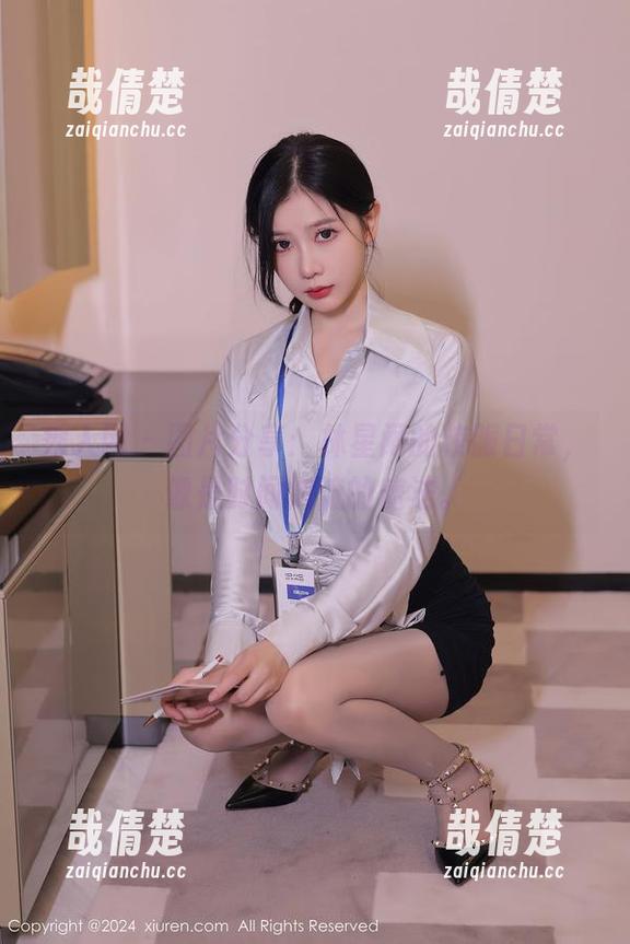 秀人网-林星阑 秀人网 - 图片分享:林星阑的校服日常,像是时间倒流的魔法。