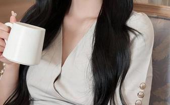 秀人网 – 哎呀，甜妮的圣诞写真作品集更新，简直是视觉的满分，心情也不自觉跟着变好了！