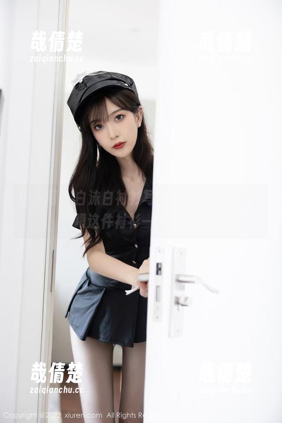 秀人网-白沫 秀人网 - 白沫白衬衫写真集:最新上线,跟这件衬衫一样清爽!